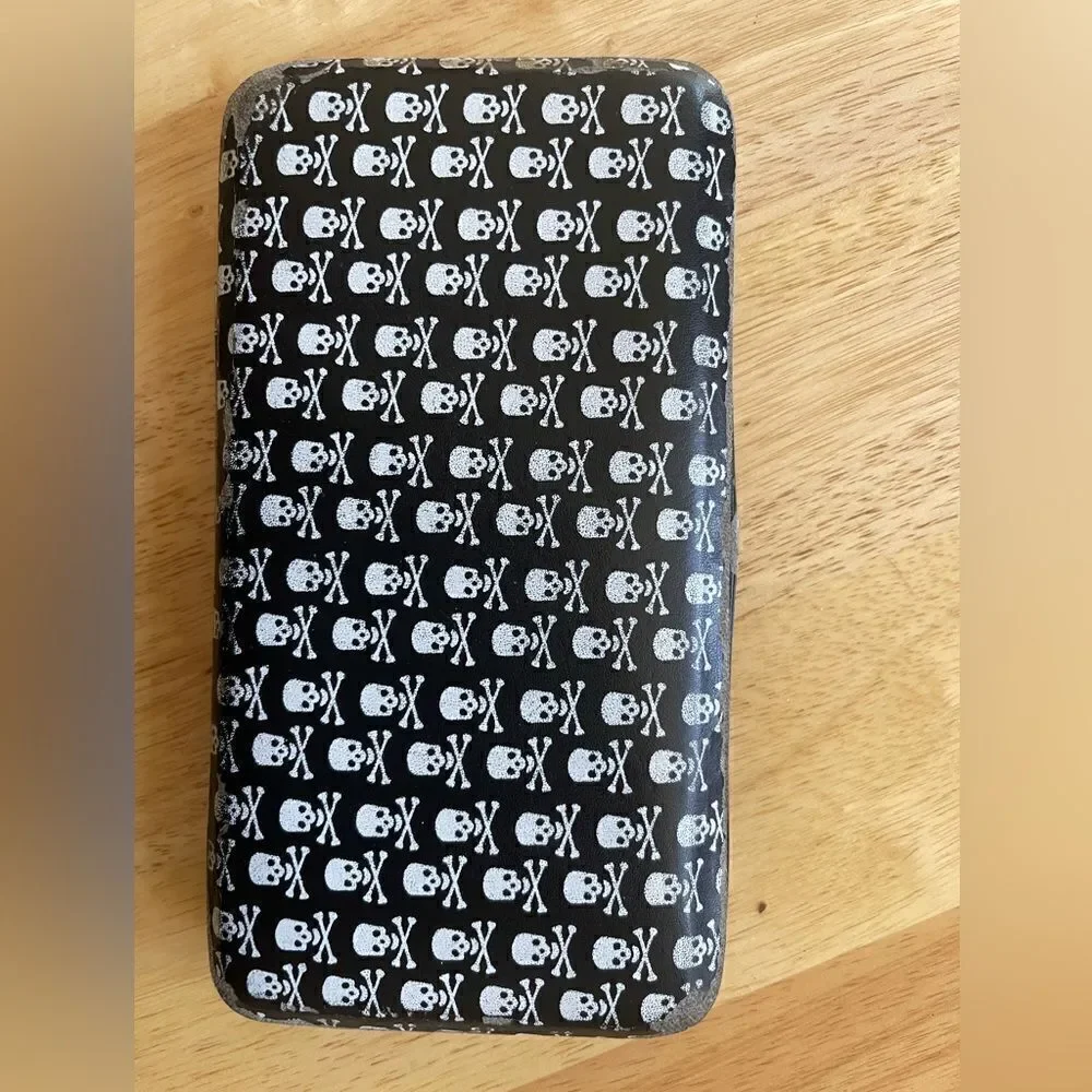 Cute Skull and Cross Bones Wallet